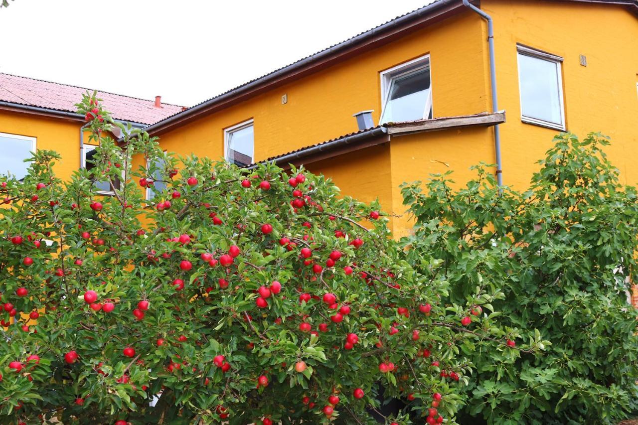 Kanns Hotel Åkirkeby Exterior photo